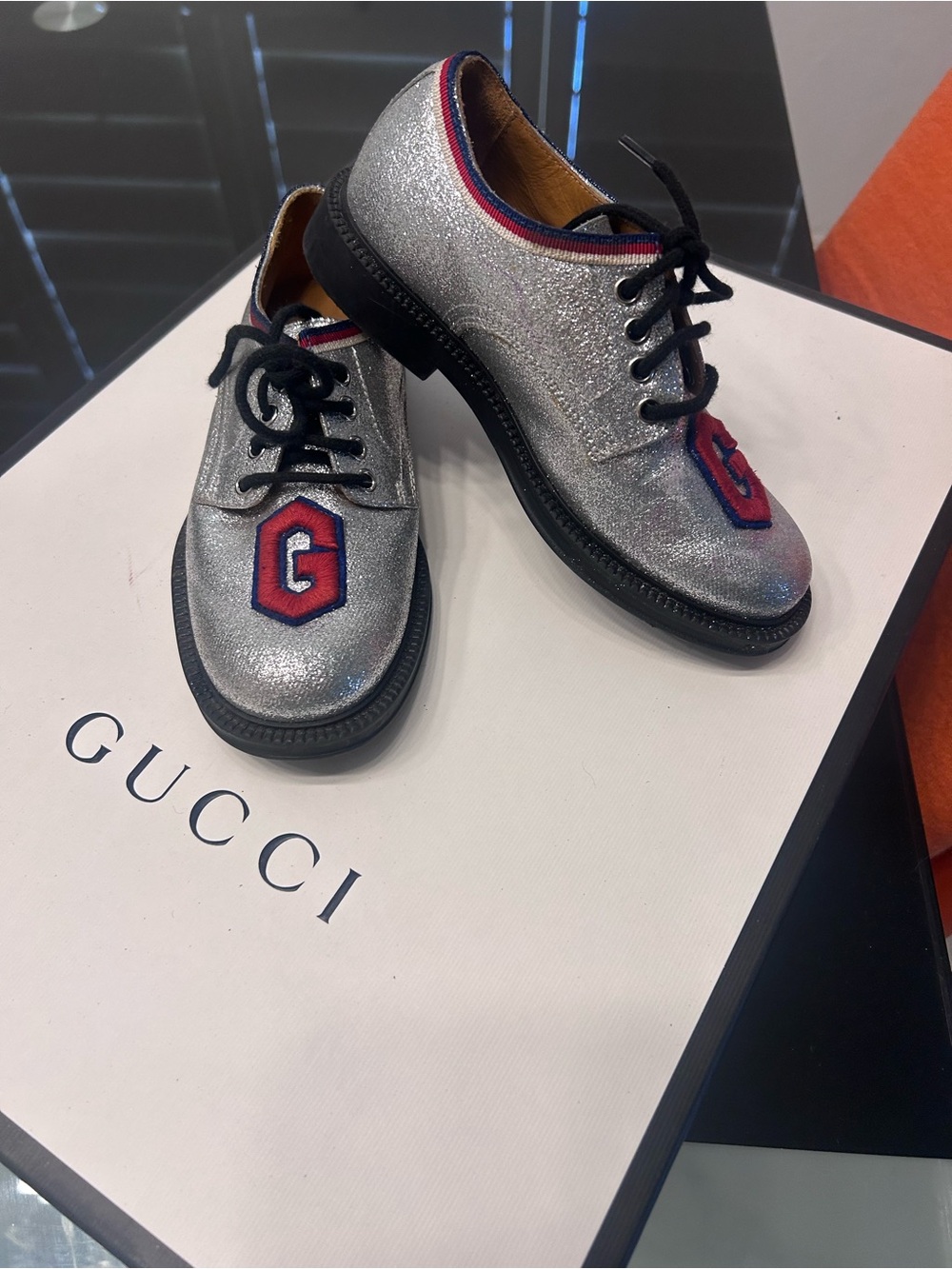 Gucci Silver Glitter Kids Dress Shoes with Red & Blue Patch